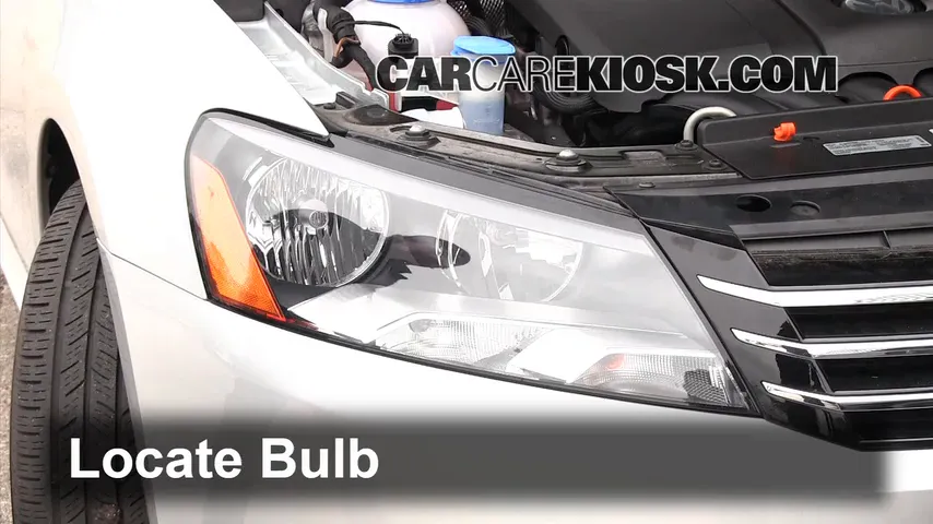 2012 Volkswagen Passat S 2.5L 5 Cyl. Sedan (4 Door) Lights Turn Signal - Front (replace bulb)